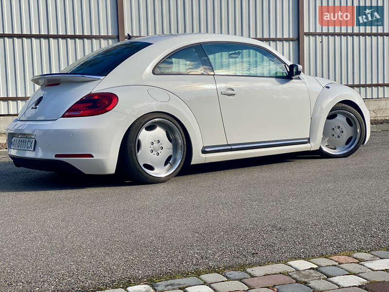 Хэтчбек Volkswagen Beetle 2013 в Киеве