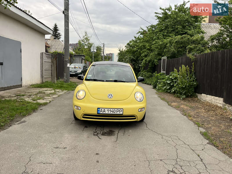 Хэтчбек Volkswagen Beetle 2002 в Киеве