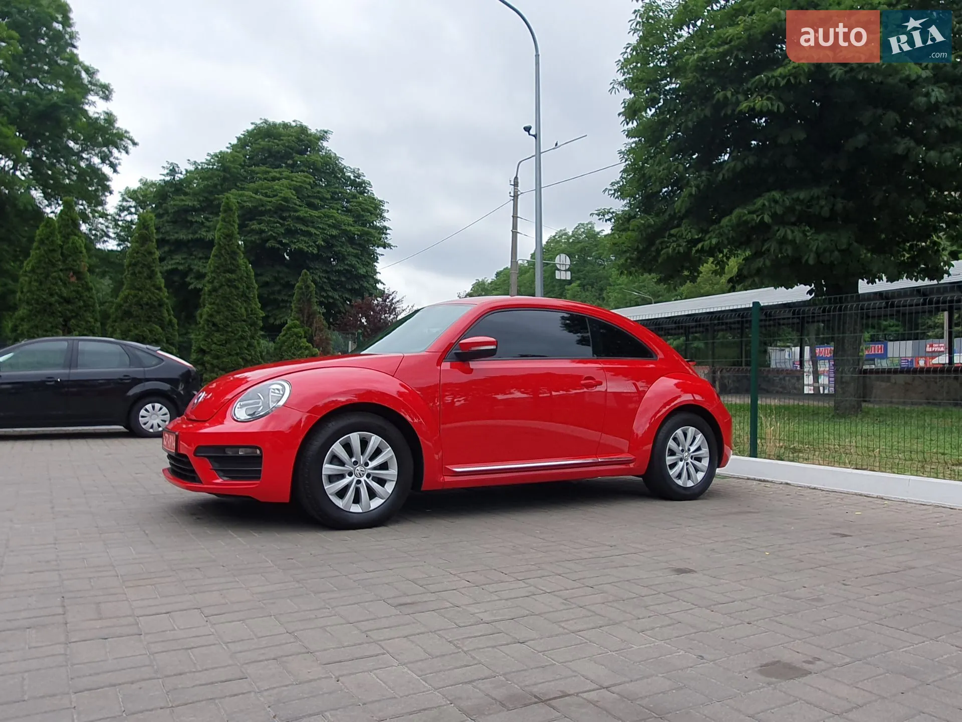 2019 Volkswagen Beetle - мініатюра 2