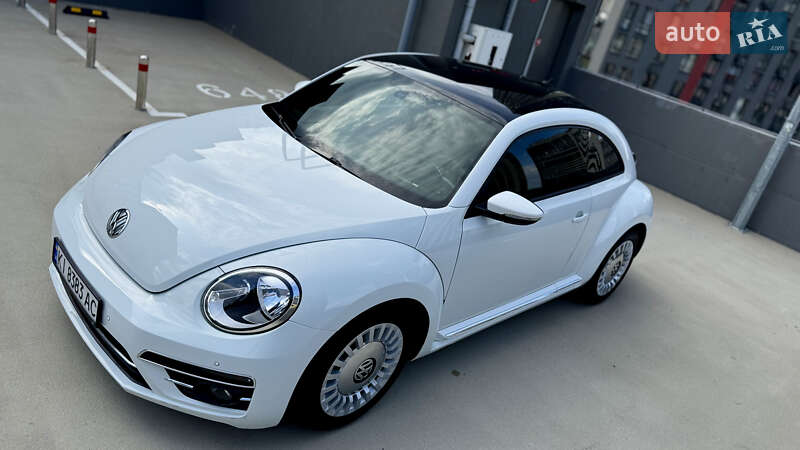 Хэтчбек Volkswagen Beetle 2015 в Киеве