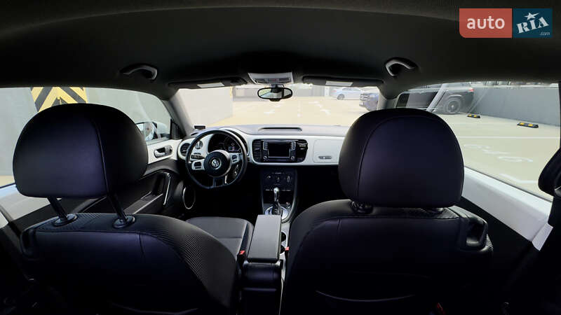 Хэтчбек Volkswagen Beetle 2015 в Киеве