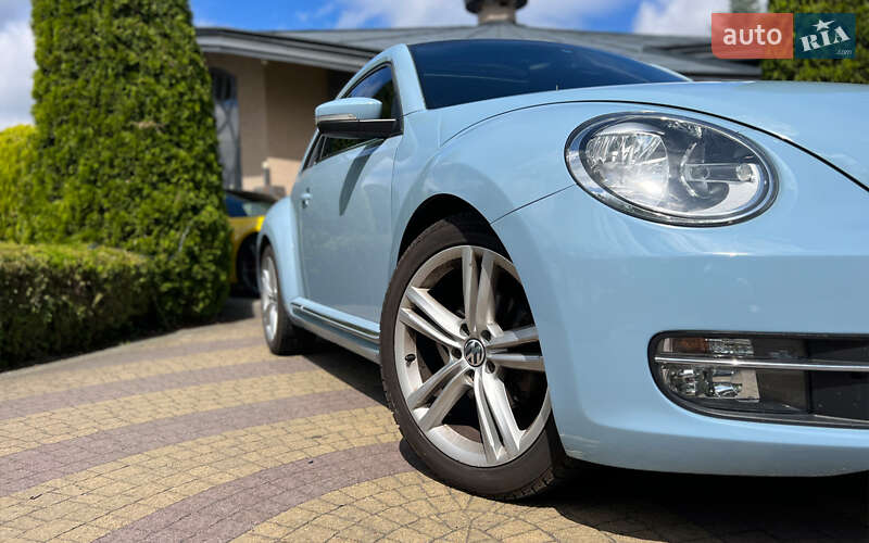 Хэтчбек Volkswagen Beetle 2015 в Львове