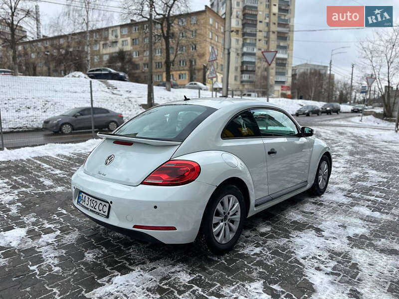 Хетчбек Volkswagen Beetle 2015 в Києві