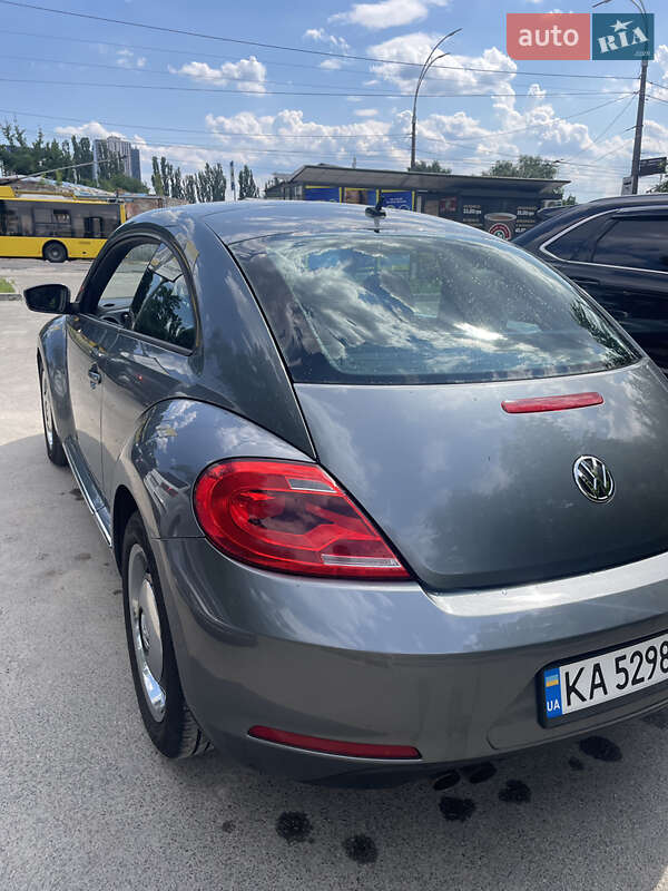 Хэтчбек Volkswagen Beetle 2011 в Киеве