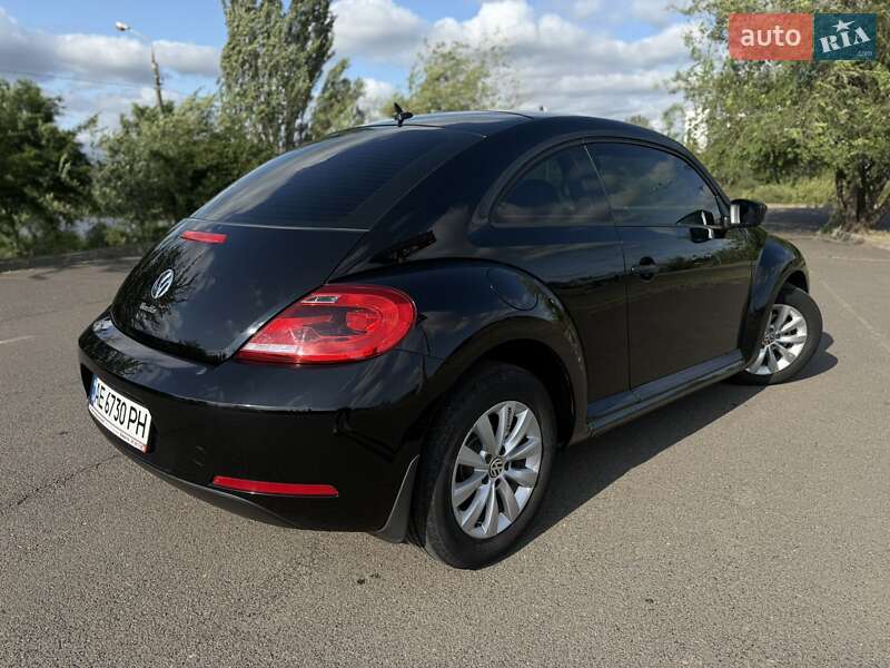 Хэтчбек Volkswagen Beetle 2015 в Кривом Роге