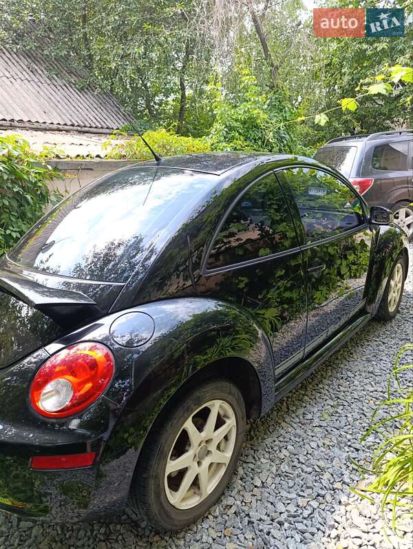 Хэтчбек Volkswagen Beetle 2010 в Киеве