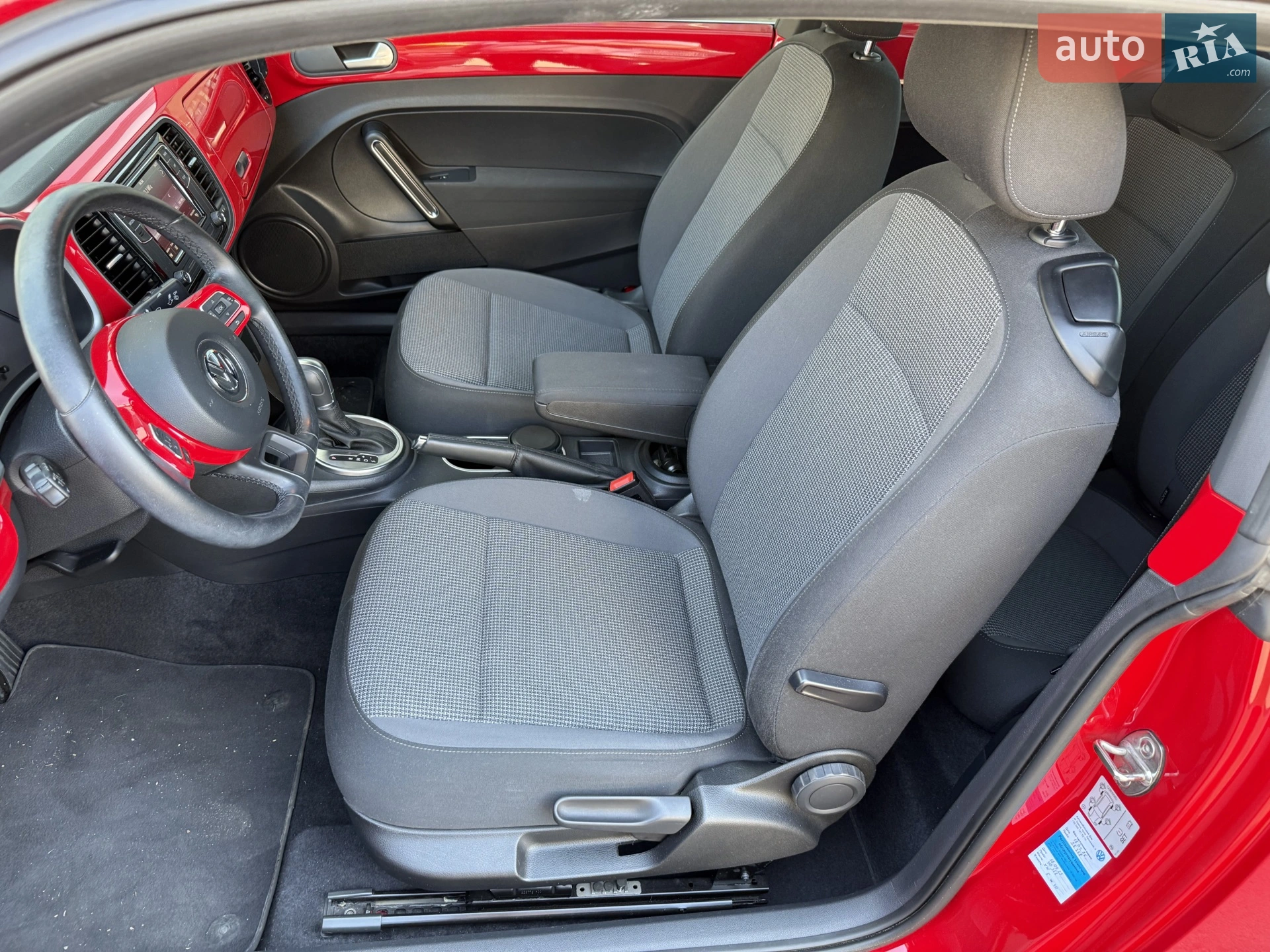 2016 Volkswagen Beetle - мініатюра 14