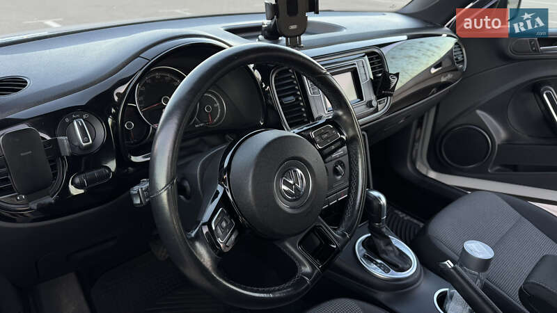 Хэтчбек Volkswagen Beetle 2017 в Киеве