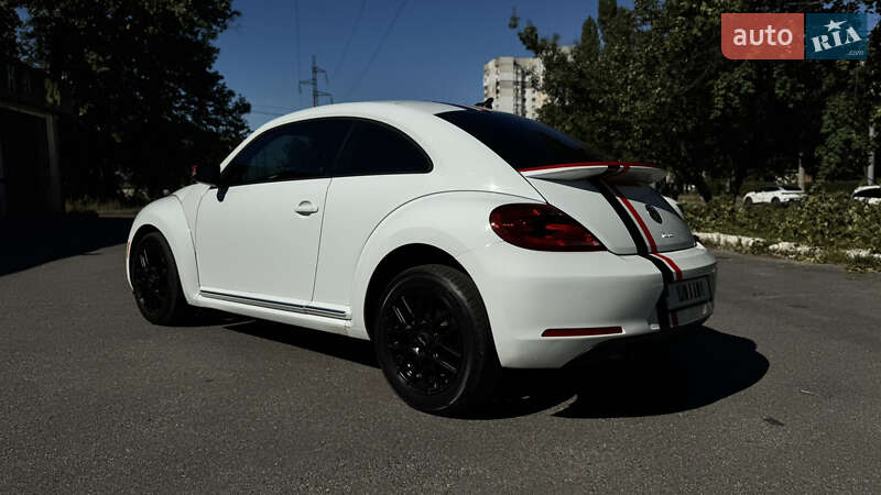 Volkswagen Beetle 2016