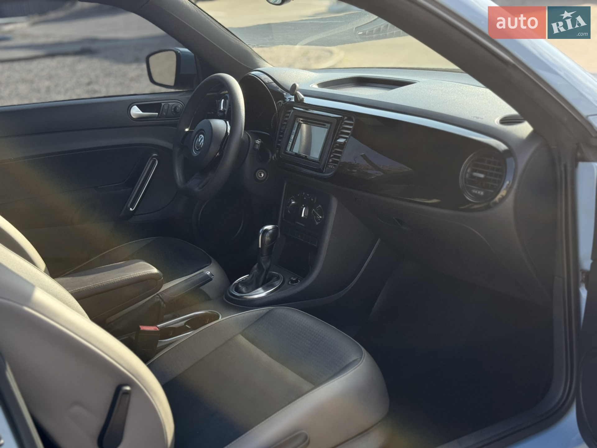 2015 Volkswagen Beetle - мініатюра 10