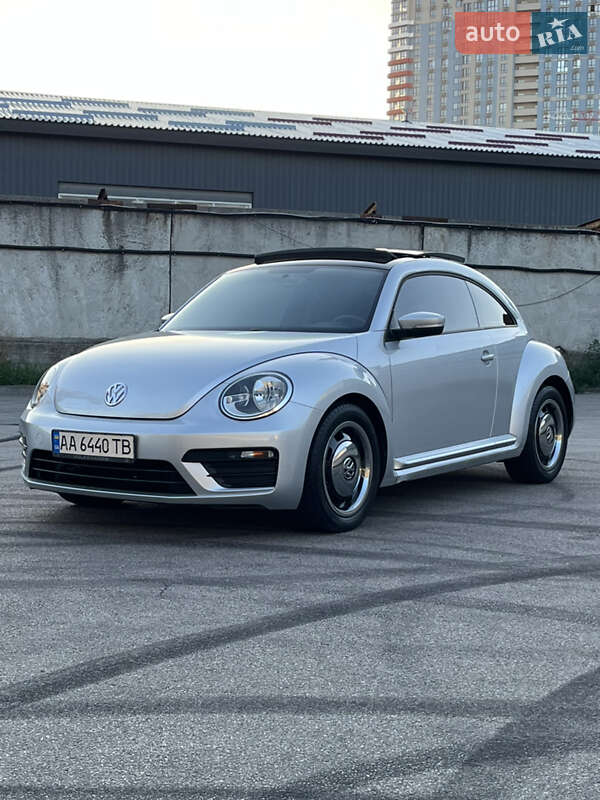 Хэтчбек Volkswagen Beetle 2012 в Киеве