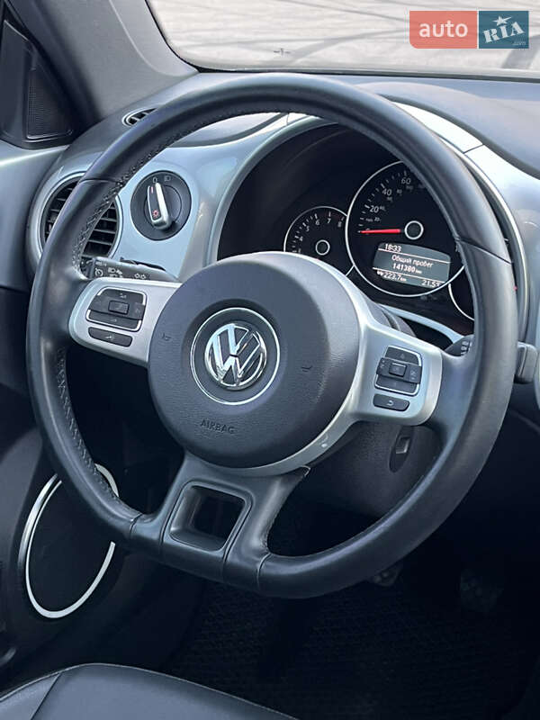 Хэтчбек Volkswagen Beetle 2012 в Киеве