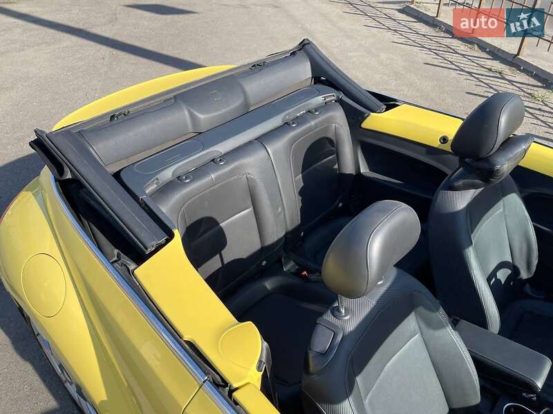 Кабріолет Volkswagen Beetle 2012 в Дніпрі