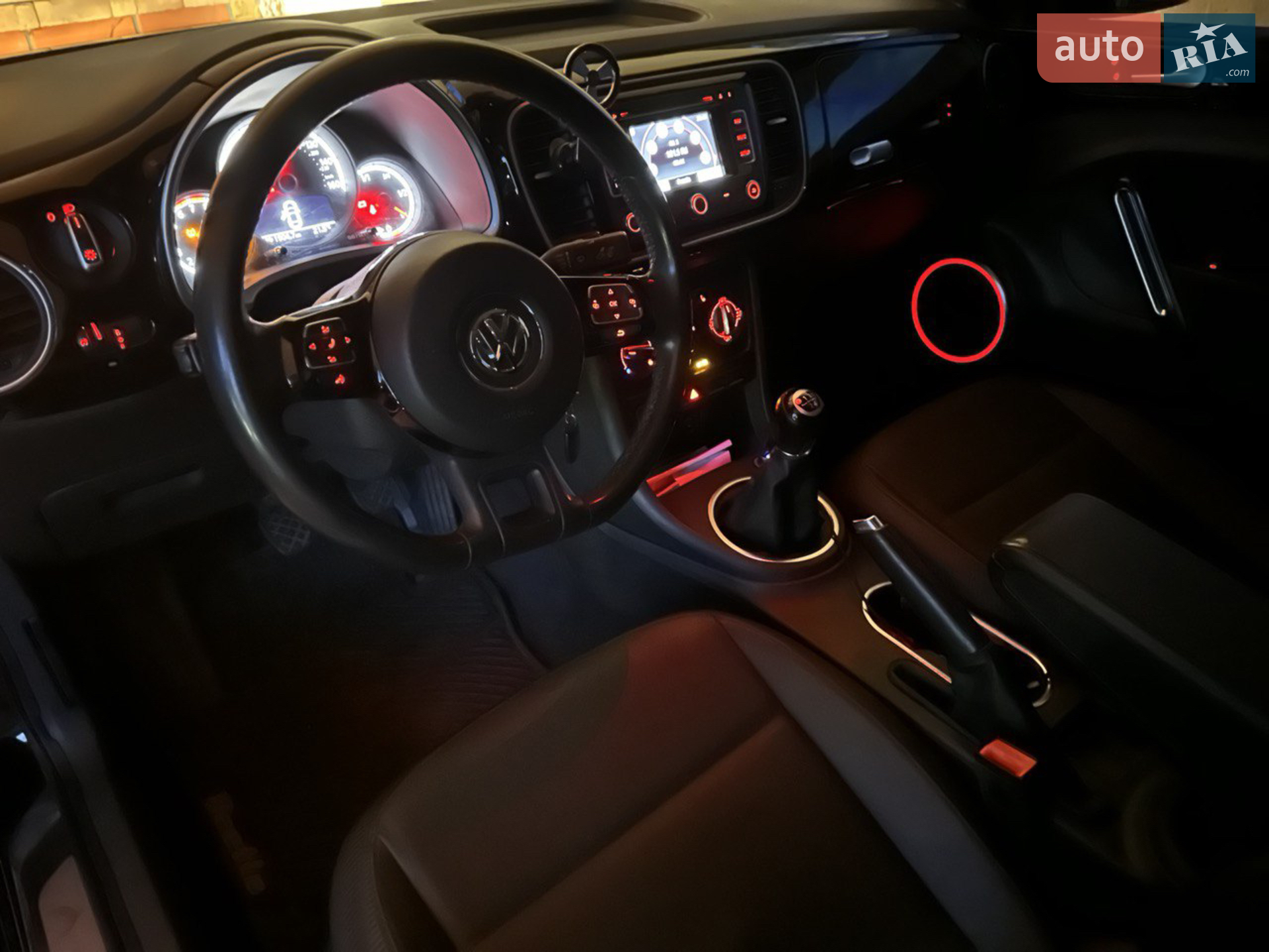 2015 Volkswagen Beetle - мініатюра 26
