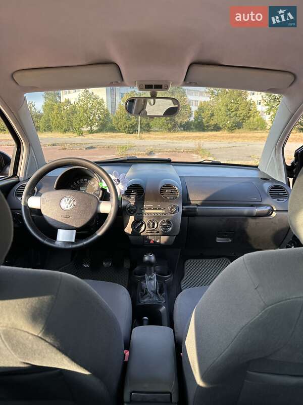 Хэтчбек Volkswagen Beetle 2003 в Славутиче