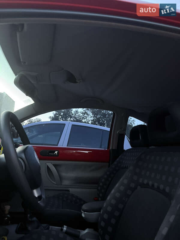 Хетчбек Volkswagen Beetle 1999 в Лубнах