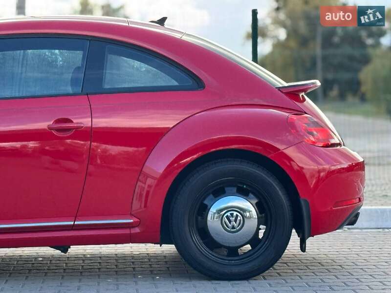 Хетчбек Volkswagen Beetle 2016 в Києві фото 16 Хетчбек Volkswagen Beetle 2016 в Києві
