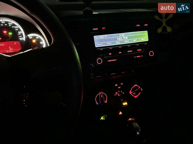 Хэтчбек Volkswagen Beetle 2013 в Полтаве