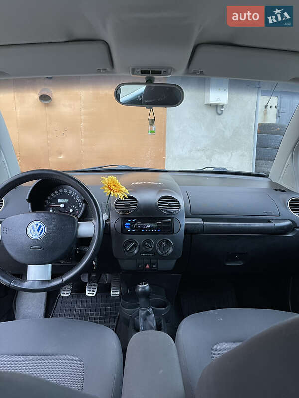 Хетчбек Volkswagen Beetle 2002 в Калуші фото 6 Хетчбек Volkswagen Beetle 2002 в Калуші
