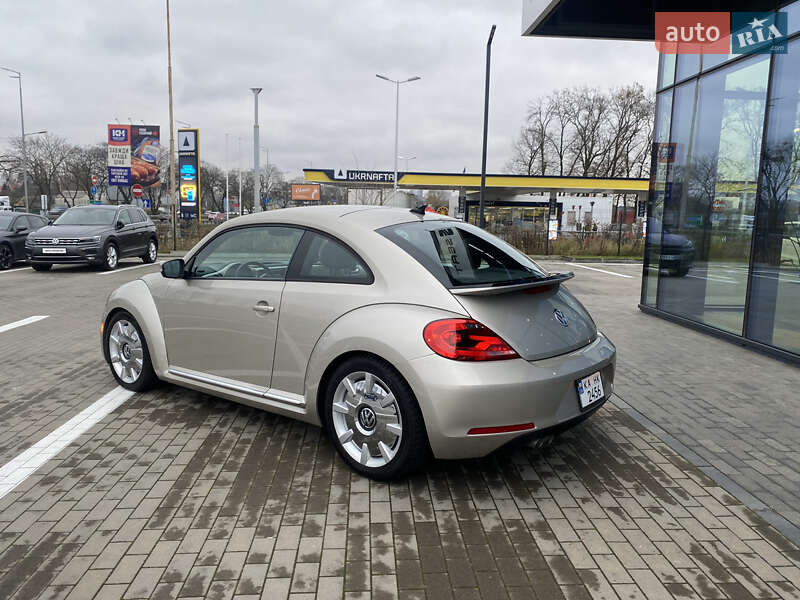 Volkswagen Beetle 2012