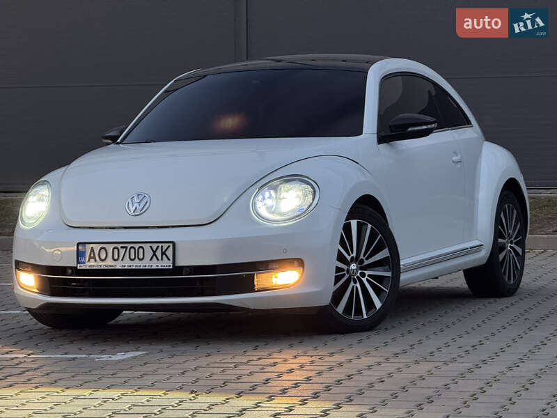 Хэтчбек Volkswagen Beetle 2013 в Ивано-Франковске фото Хэтчбек Volkswagen Beetle 2013 в Ивано-Франковске