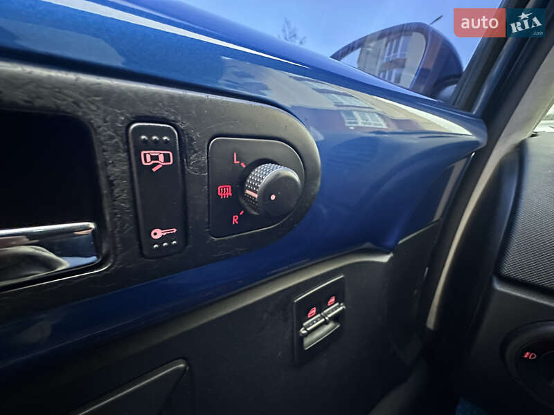 Хетчбек Volkswagen Beetle 2003 в Києві фото 34 Хетчбек Volkswagen Beetle 2003 в Києві