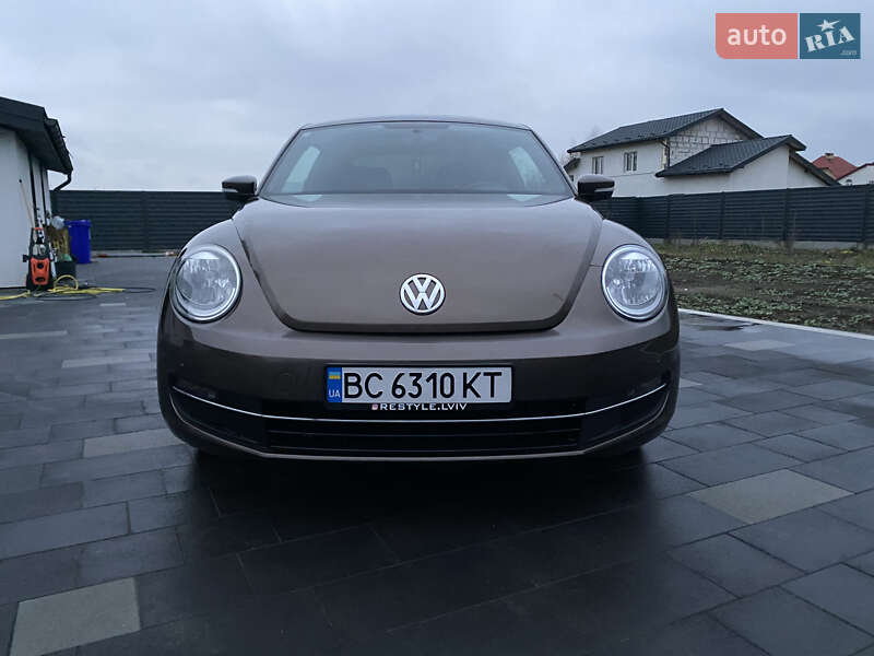 Хэтчбек Volkswagen Beetle 2012 в Львове