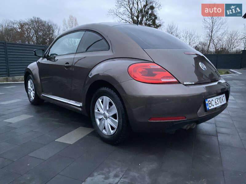 Хэтчбек Volkswagen Beetle 2012 в Львове