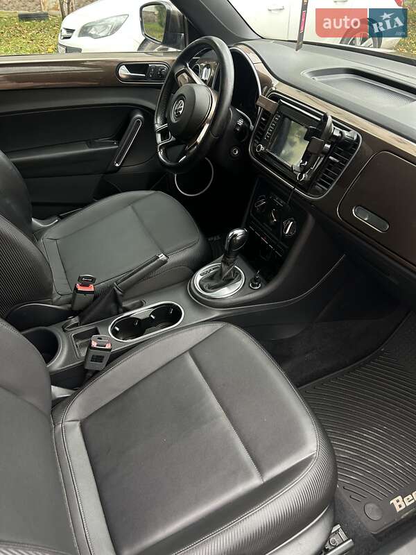 Хэтчбек Volkswagen Beetle 2012 в Львове