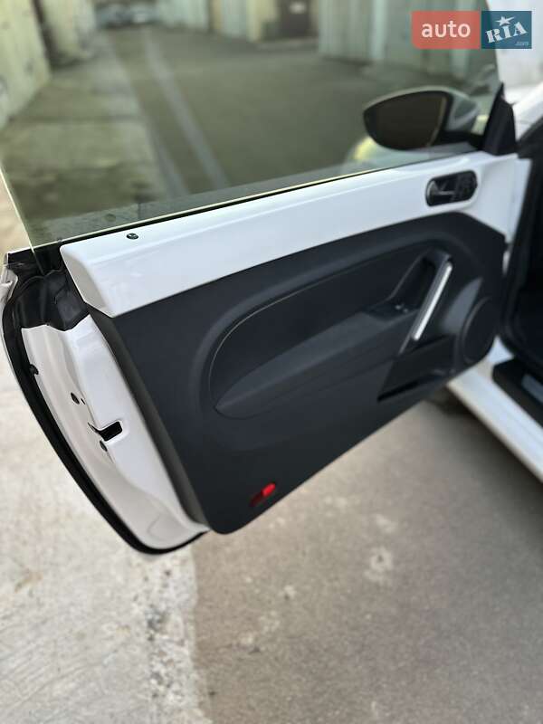 Хетчбек Volkswagen Beetle 2013 в Одесі