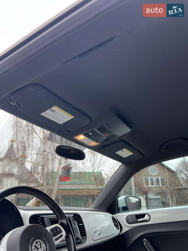 Хэтчбек Volkswagen Beetle 2017 в Киеве