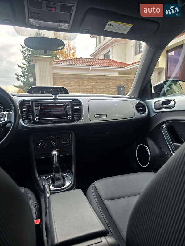 Хэтчбек Volkswagen Beetle 2014 в Киеве фото 16 Хэтчбек Volkswagen Beetle 2014 в Киеве