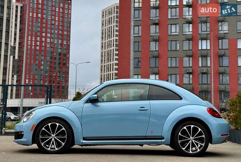 Хэтчбек Volkswagen Beetle 2015 в Киеве