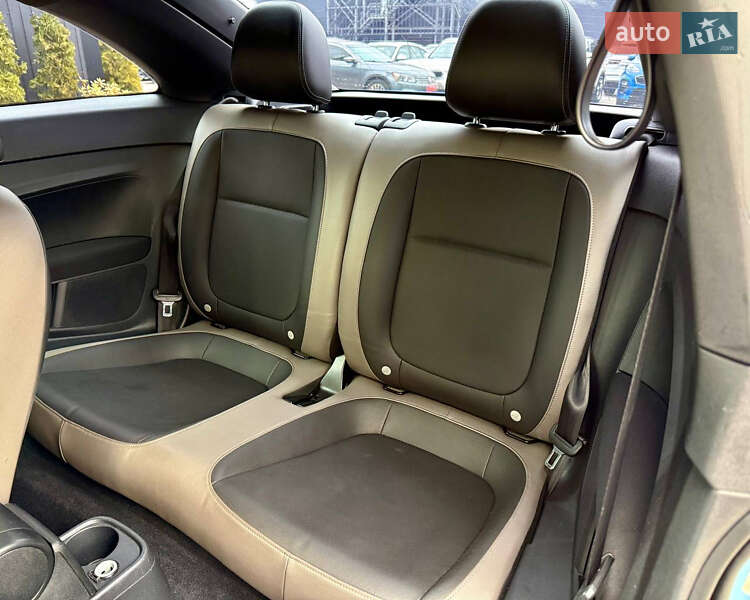 Хэтчбек Volkswagen Beetle 2015 в Киеве