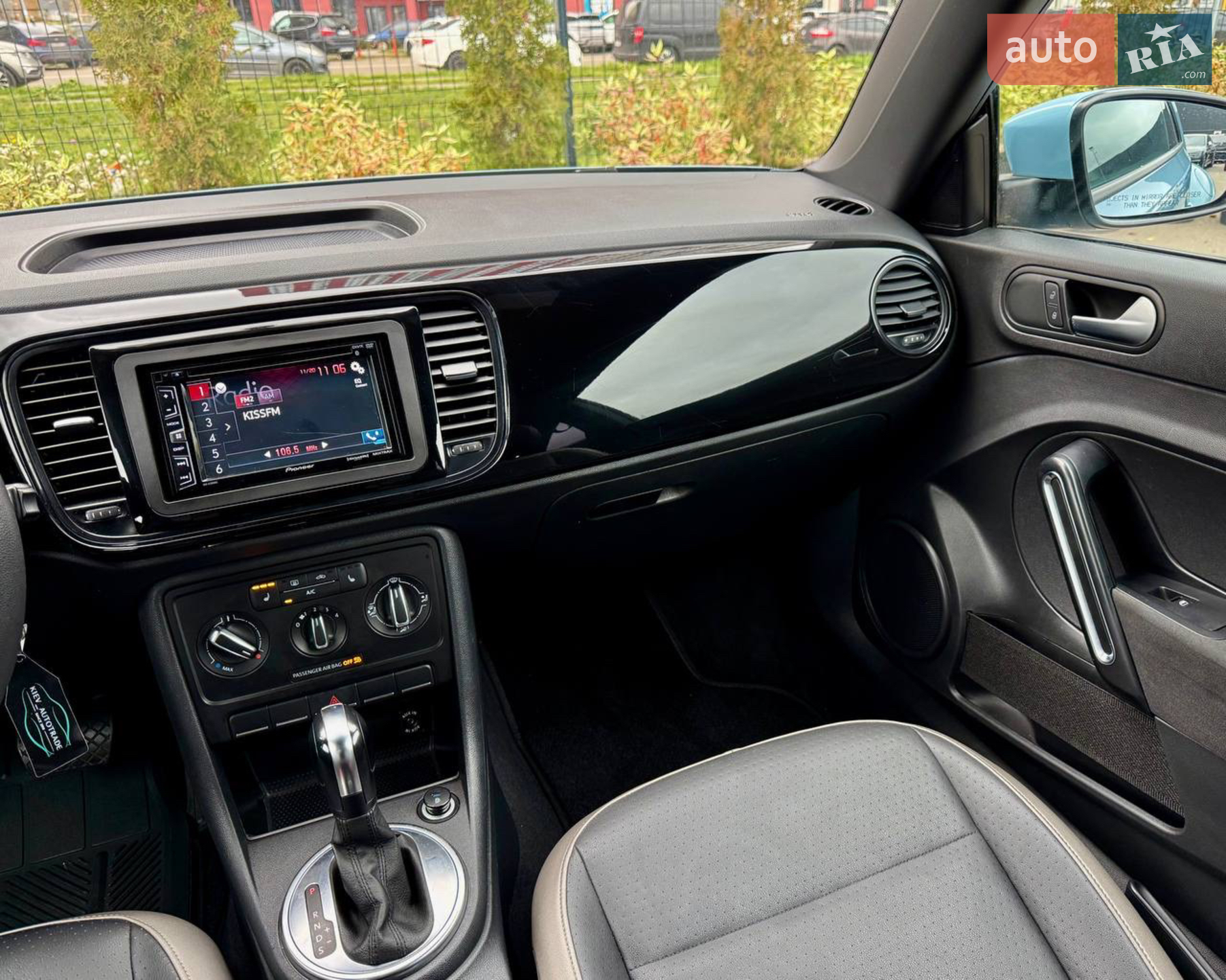 2015 Volkswagen Beetle - мініатюра 25