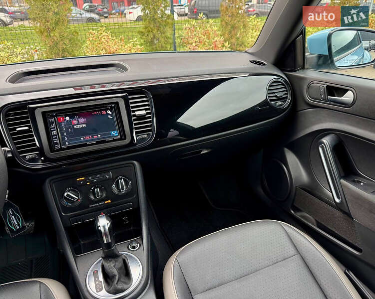 Хэтчбек Volkswagen Beetle 2015 в Киеве