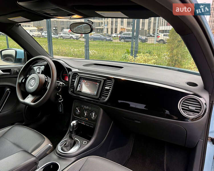 Хэтчбек Volkswagen Beetle 2015 в Киеве