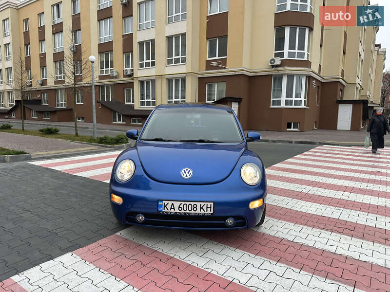 Хэтчбек Volkswagen Beetle 2003 в Киеве