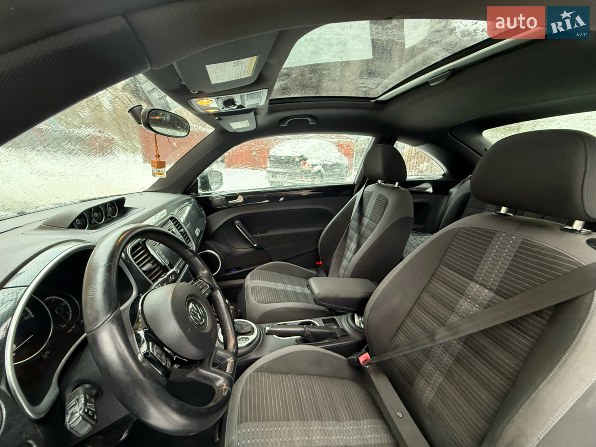 2012 Volkswagen Beetle - мініатюра 9