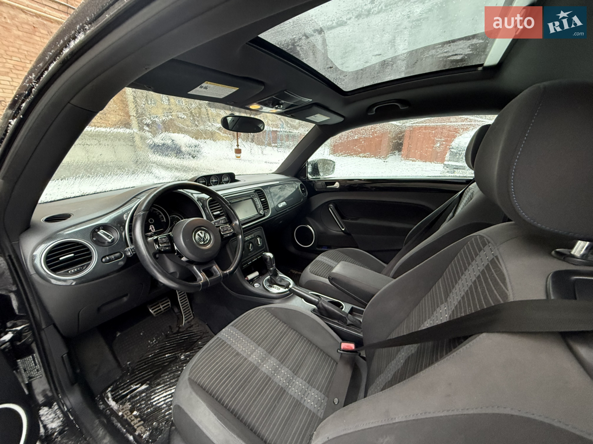 2012 Volkswagen Beetle - мініатюра 10