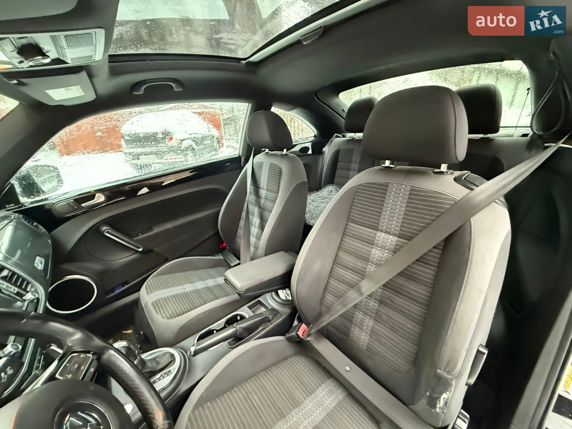 2012 Volkswagen Beetle - мініатюра 12