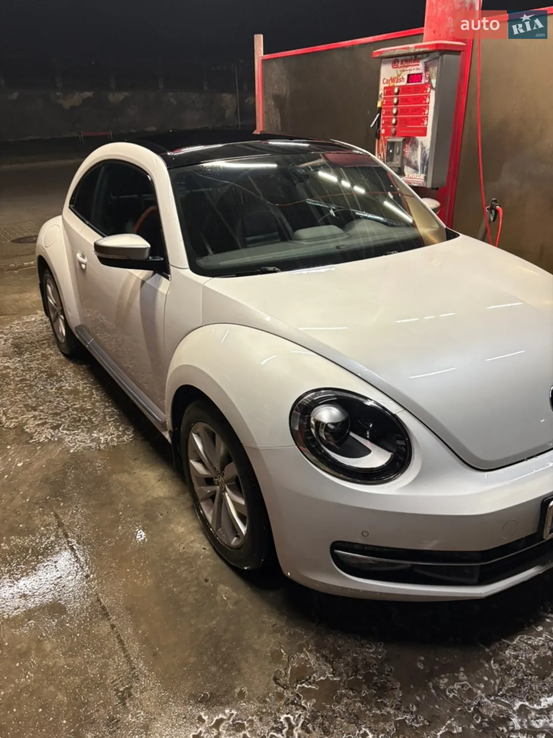 2014 Volkswagen Beetle - мініатюра 2