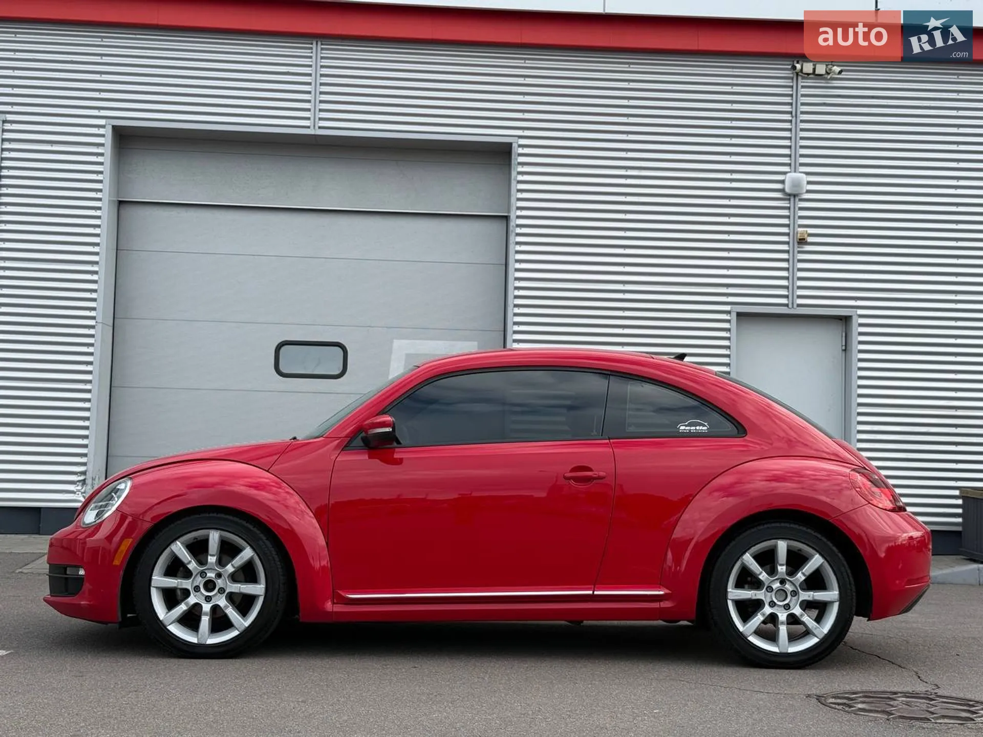 2012 Volkswagen Beetle - мініатюра 2
