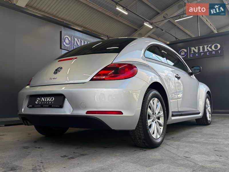 Хэтчбек Volkswagen Beetle 2015 в Киеве