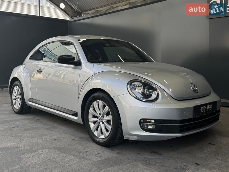 Хэтчбек Volkswagen Beetle 2015 в Киеве