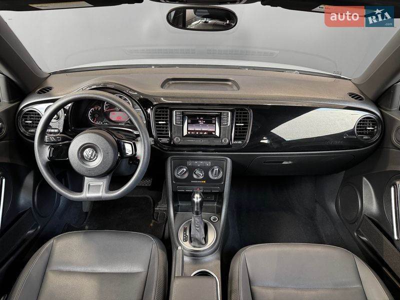 Хэтчбек Volkswagen Beetle 2015 в Киеве