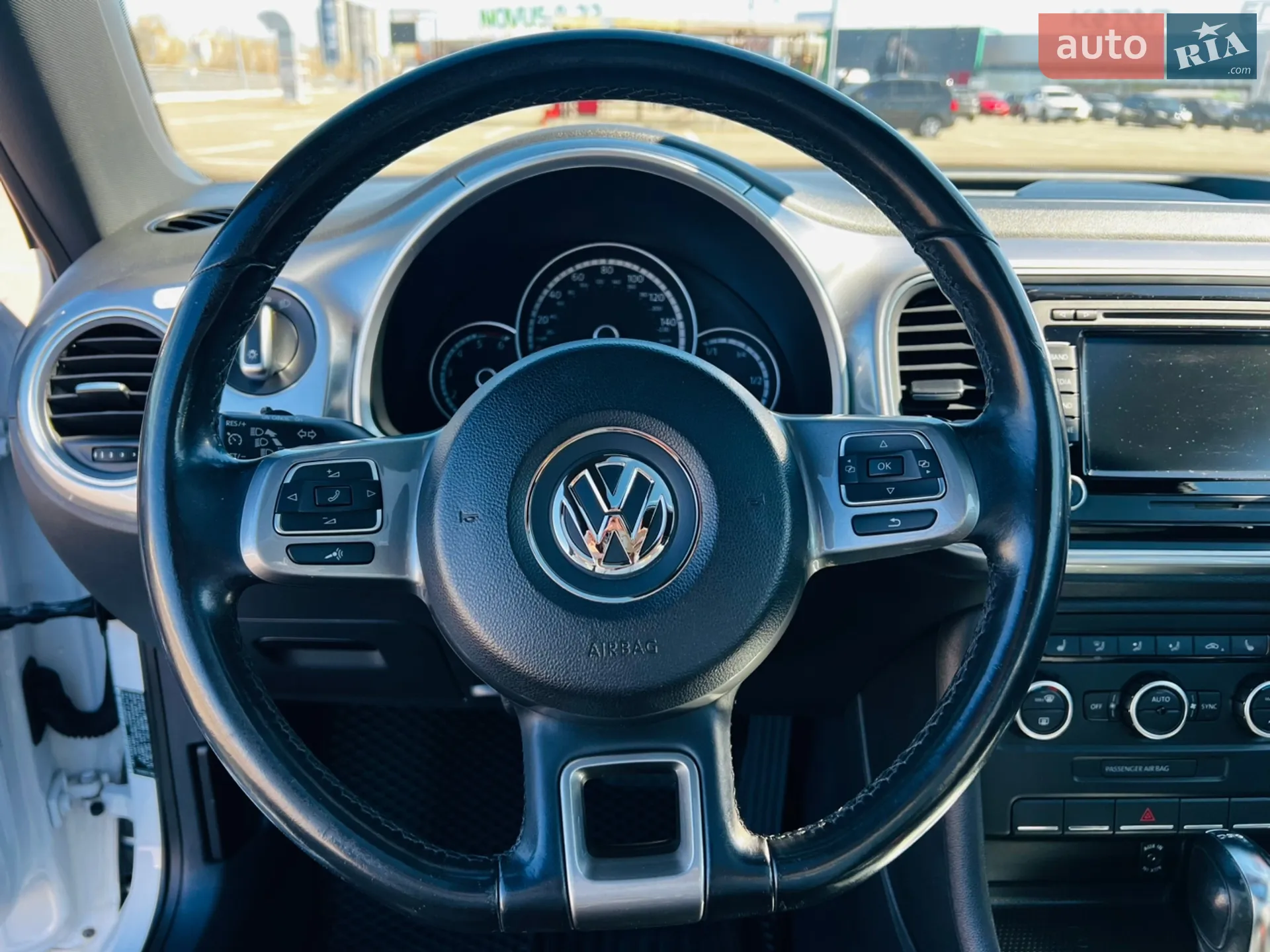 2014 Volkswagen Beetle - мініатюра 18