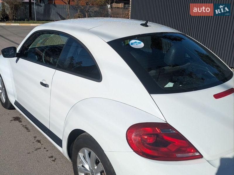 Volkswagen Beetle 2014