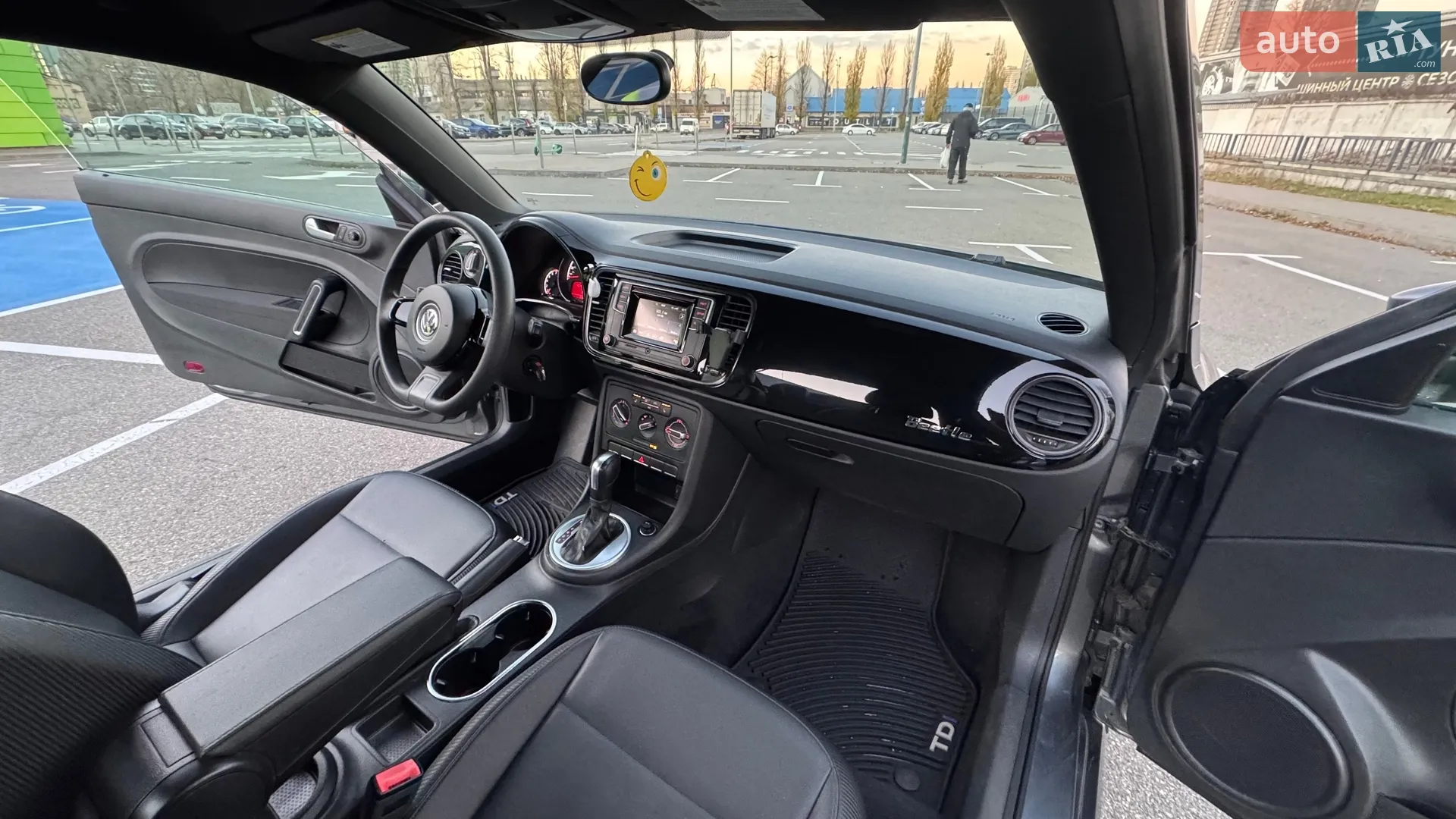 2016 Volkswagen Beetle - мініатюра 24