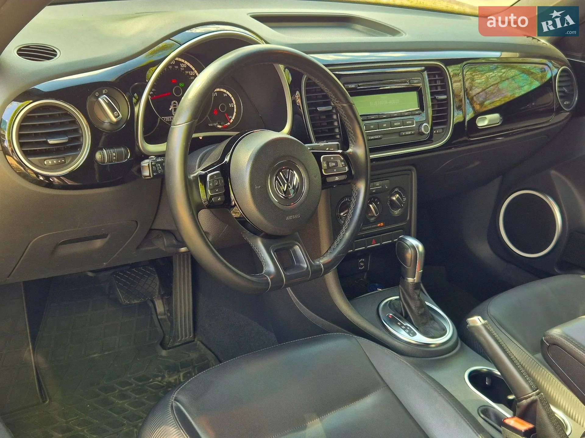 2013 Volkswagen Beetle - мініатюра 17